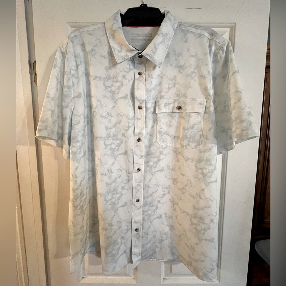 Men’s Button Down by Avalanche, XL NWOT